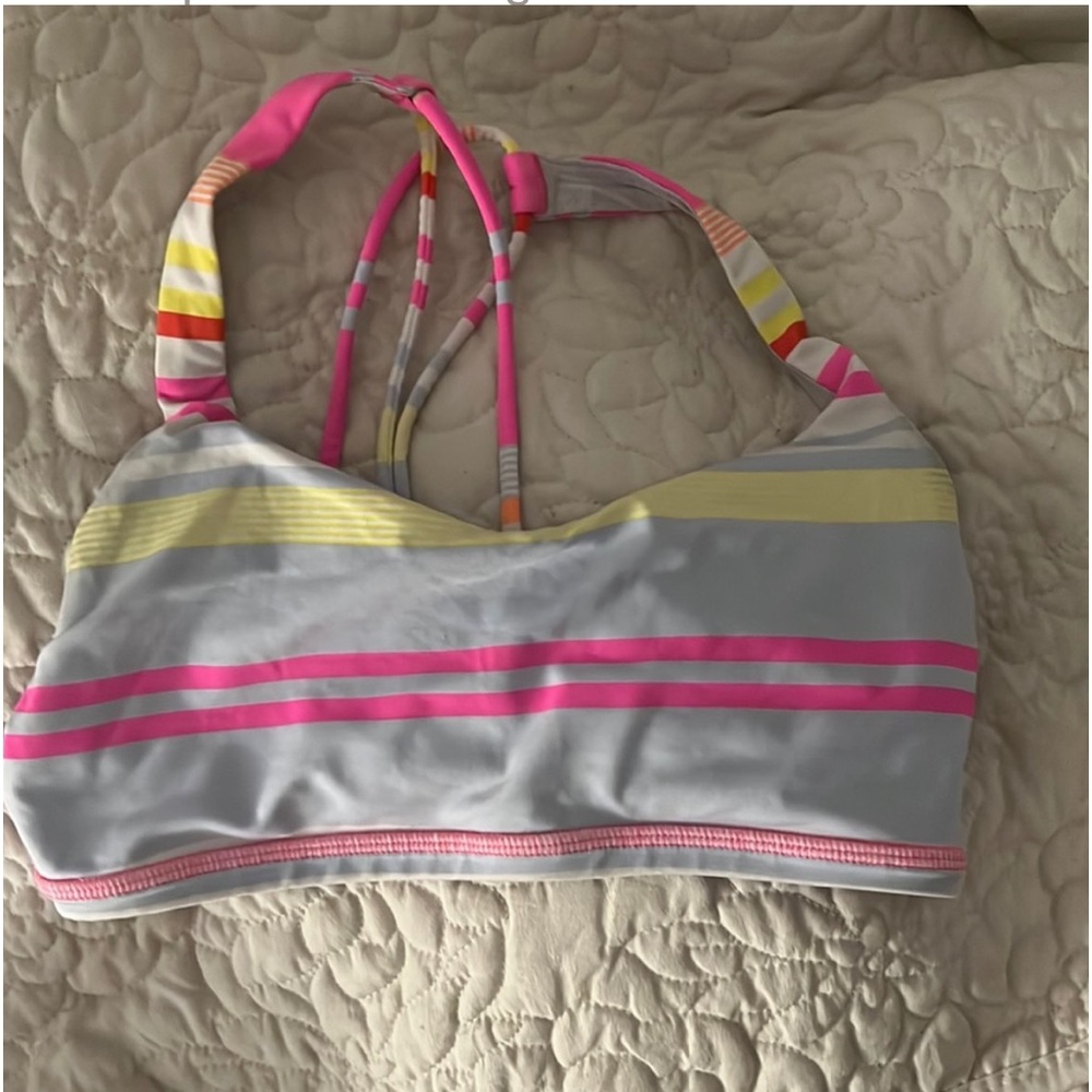 Lululemon sports bra